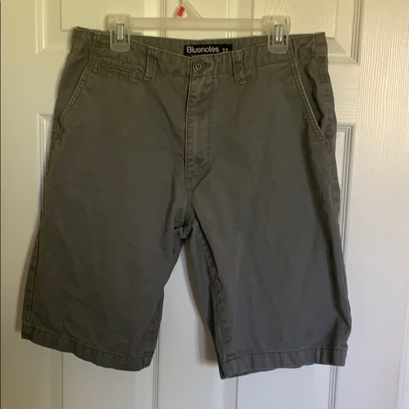 Jean short - Picture 1 of 2